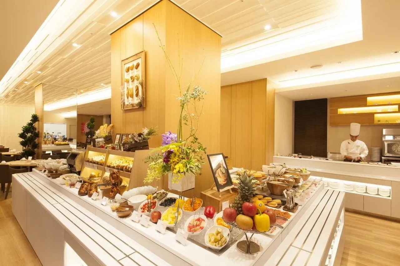 Richmond Hotel Premier Asakusa International — rooms and atmosphere