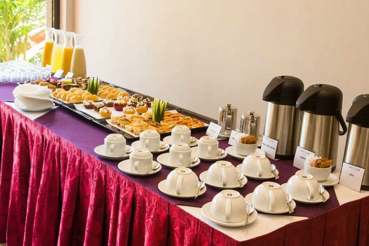 Ridge Royal Hotel — ภาพห้องพักและบรรยากาศ