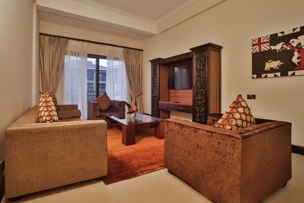 Ridge Royal Hotel — ภาพห้องพักและบรรยากาศ