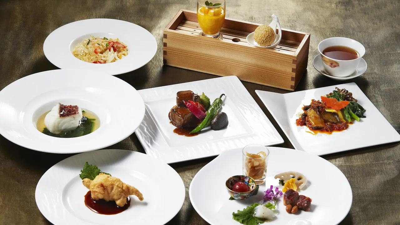 The Ritz-Carlton Osaka — rooms and atmosphere