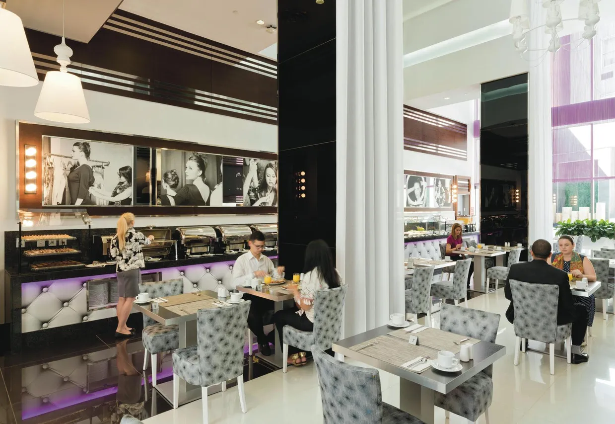 Riu Plaza New York Times Square — rooms and atmosphere