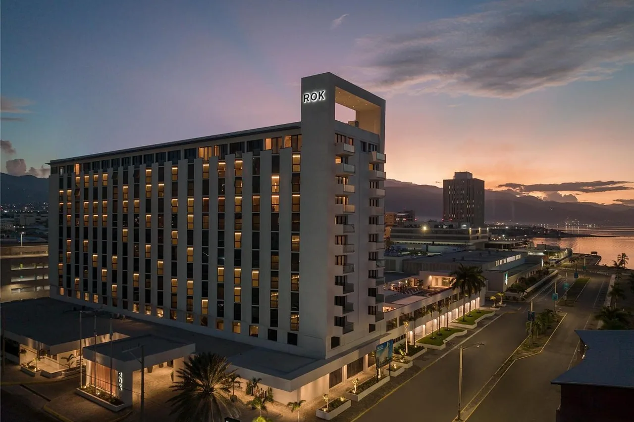 ROK Hotel Kingston, Tapestry Collection by Hilton — โรงแรมในคิงส์ตัน
