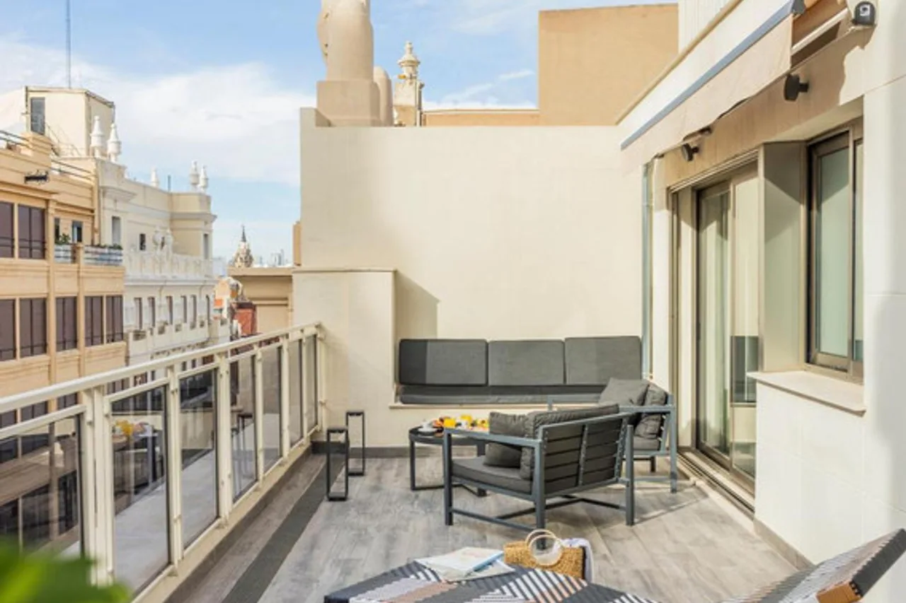 Room Mate Cosmo - City Centre — ภาพห้องพักและบรรยากาศ