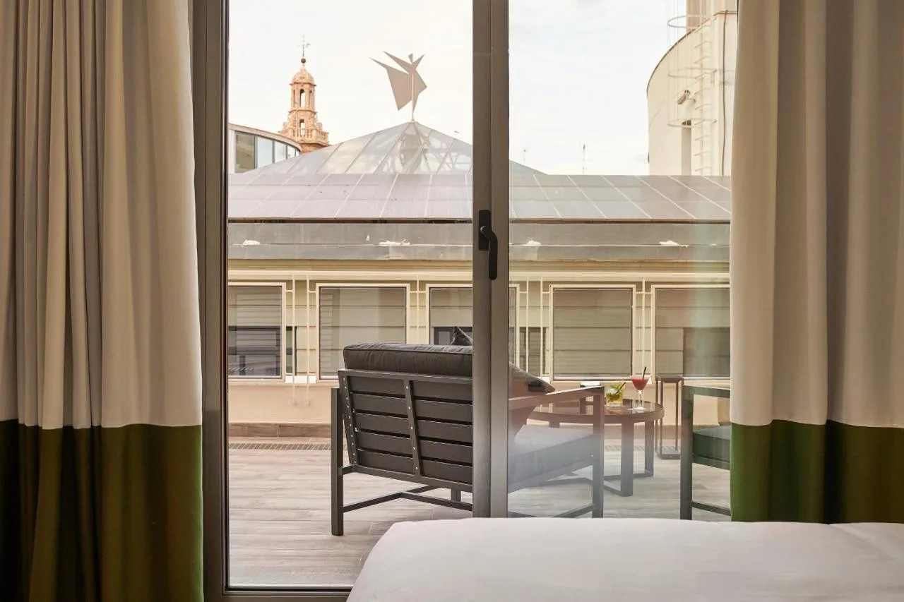 Room Mate Cosmo - City Centre — ภาพห้องพักและบรรยากาศ