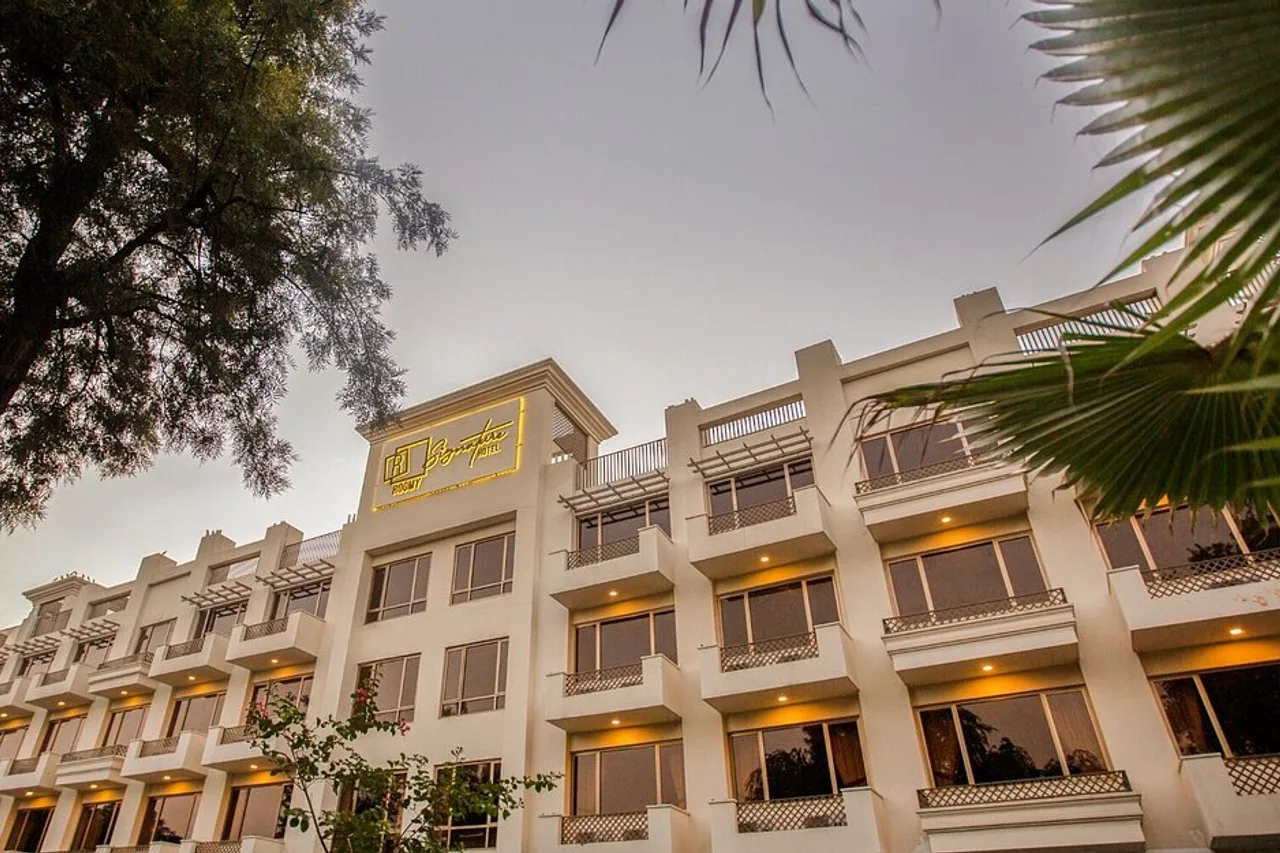 Roomy Signature Hotel Islamabad — โรงแรมในอิสลามาบาด