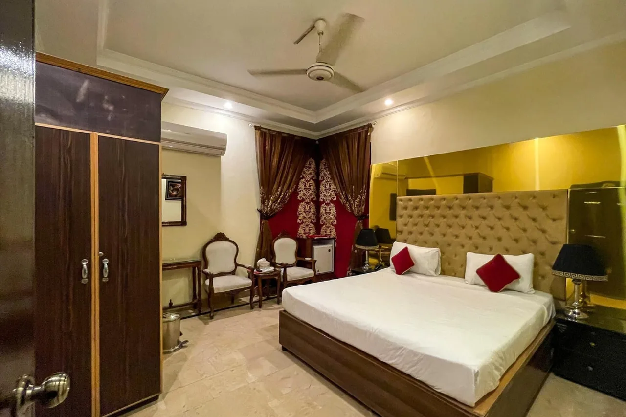 Rose Palace Hotel, Gulberg — ภาพห้องพักและบรรยากาศ