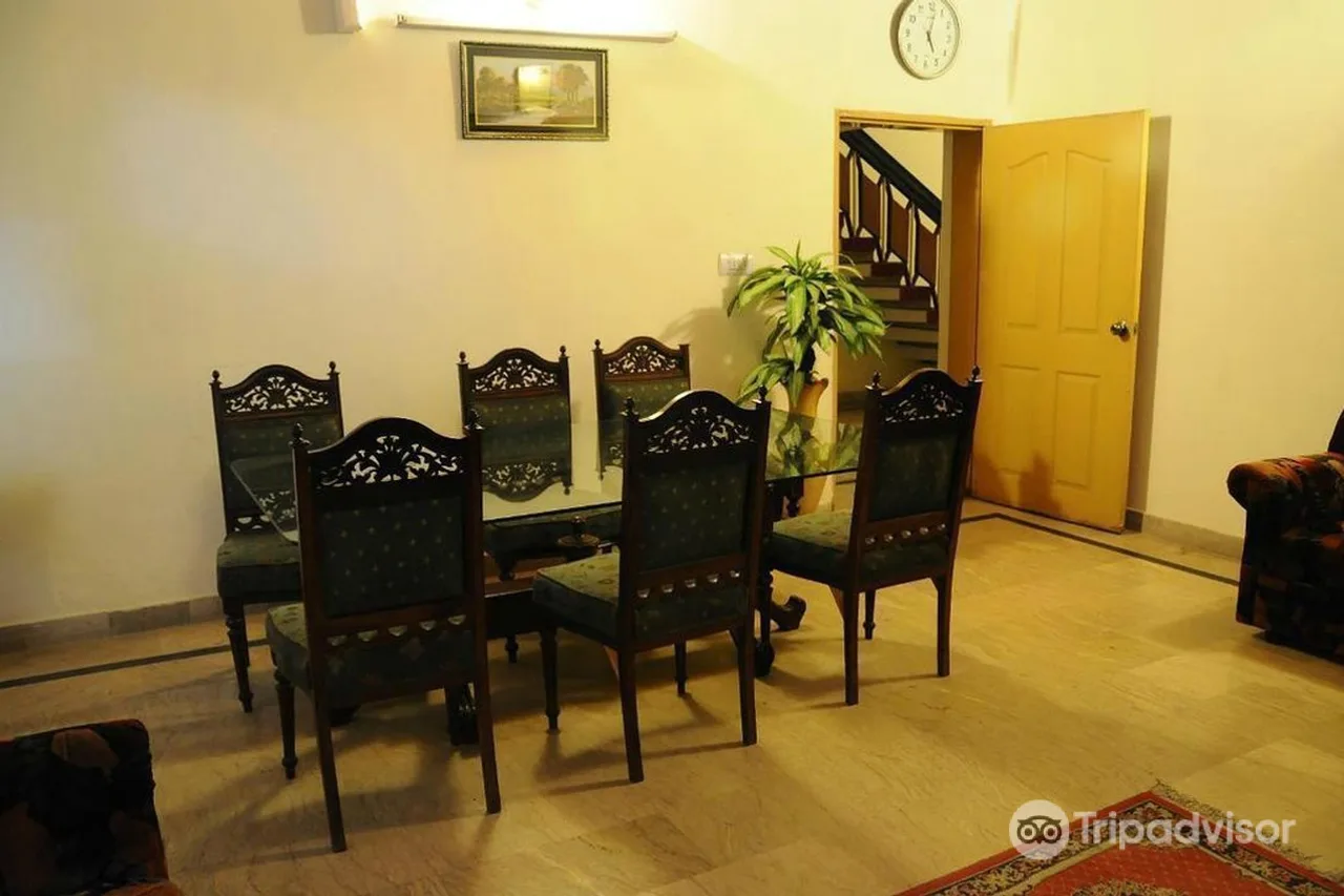 Rose Palace Hotel, Gulberg — ภาพห้องพักและบรรยากาศ