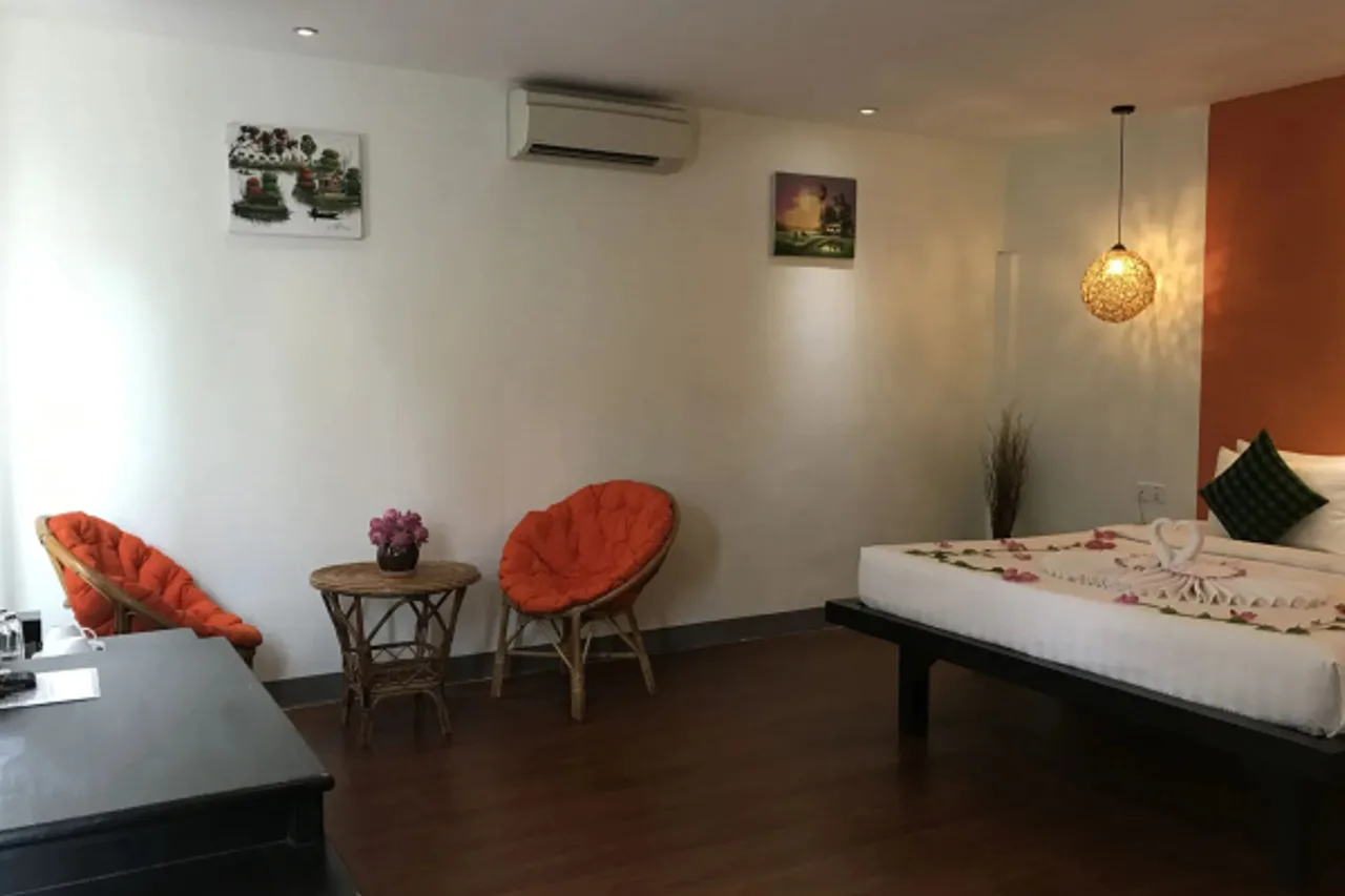 Rose Royal Suite — rooms and atmosphere