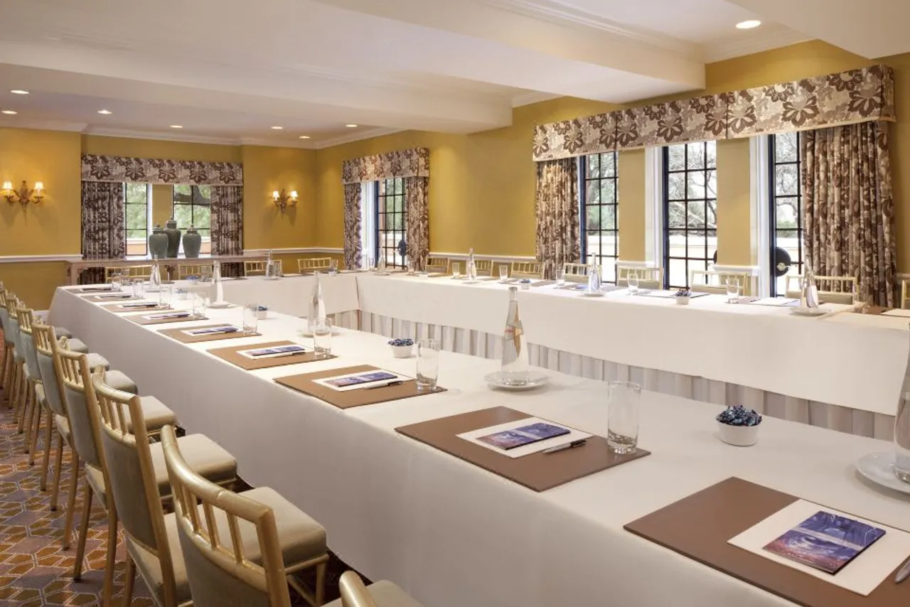 Rosewood Mansion on Turtle Creek — rooms and atmosphere