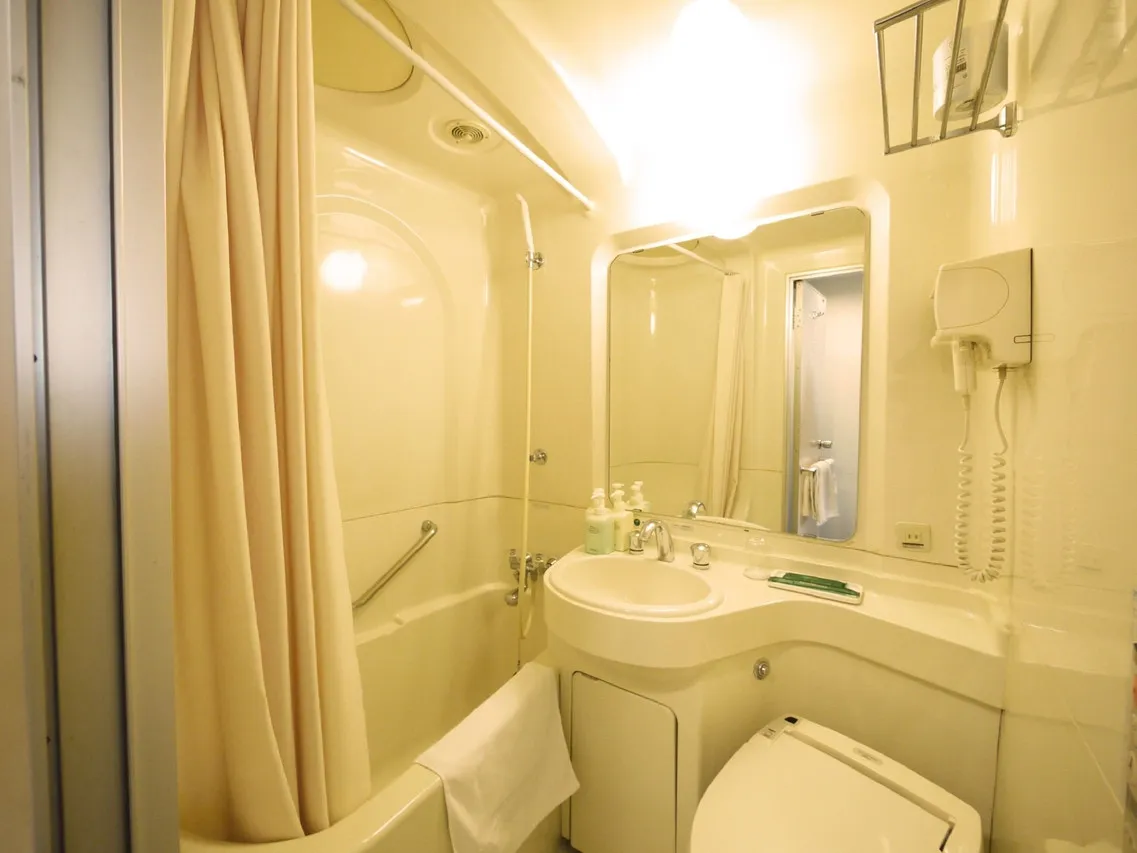 Route Inn Grantia Hakodate Ekimae — rooms and atmosphere