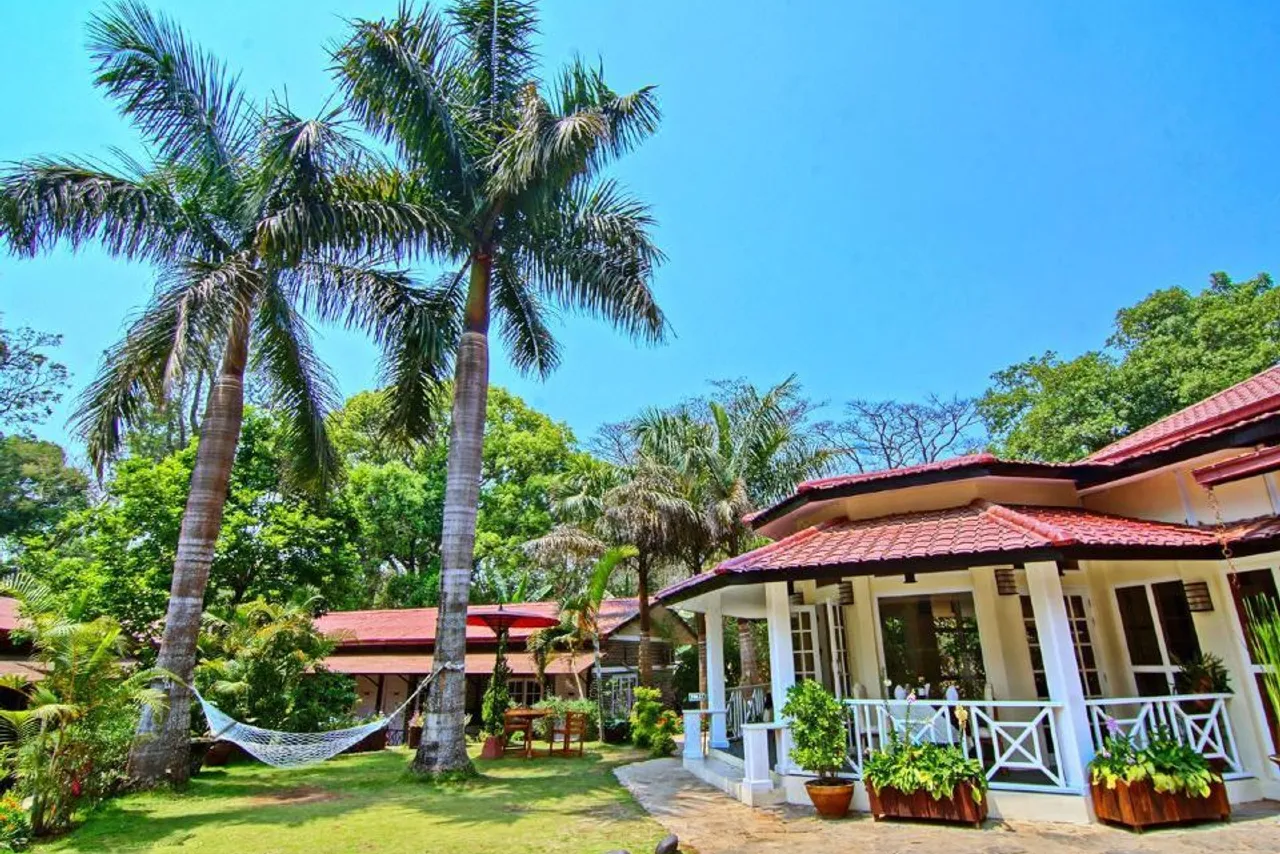 Royal Parkview Hotel — โรงแรมในปยีนอูลวิน