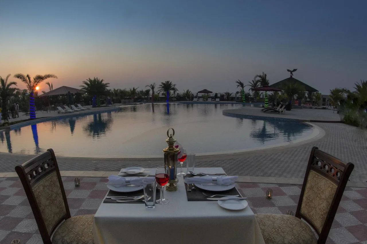 Royal Tulip Sea Pearl Beach Resort & Spa — ภาพห้องพักและบรรยากาศ