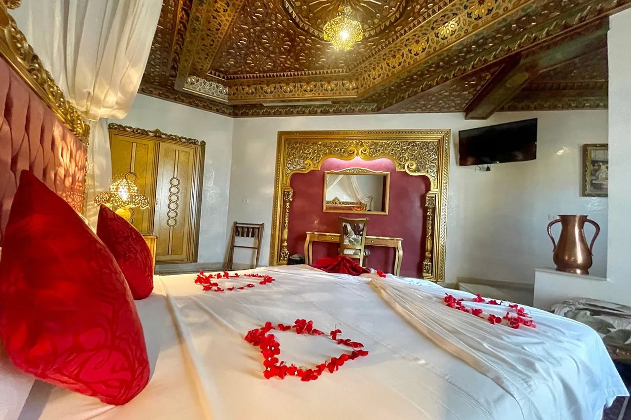 Royal Victoria Hotel — ภาพห้องพักและบรรยากาศ