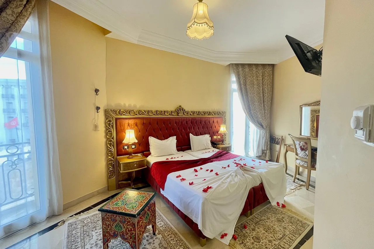 Royal Victoria Hotel — ภาพห้องพักและบรรยากาศ