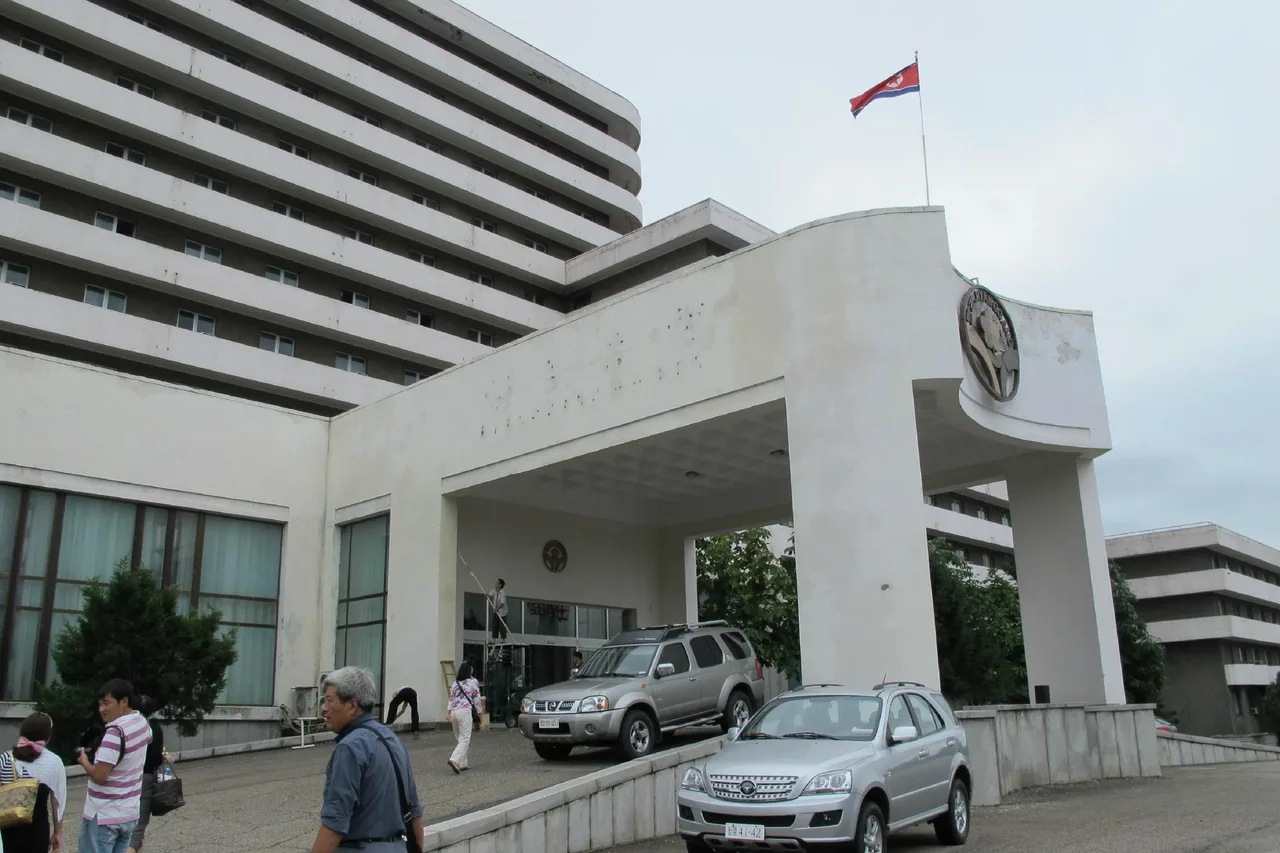 Ryanggang Hotel — ภาพห้องพักและบรรยากาศ