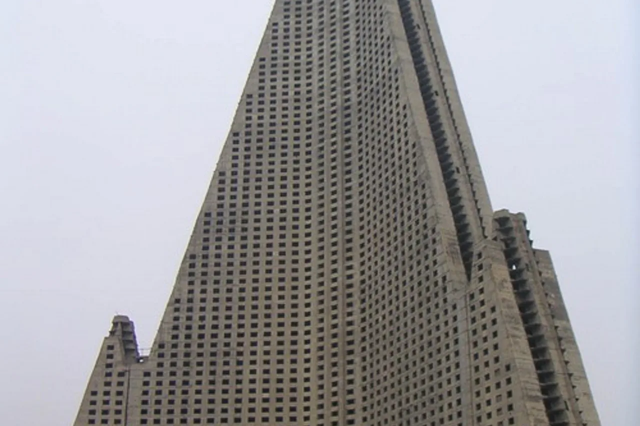 Ryugyong Hotel — โรงแรมในเปียงยาง