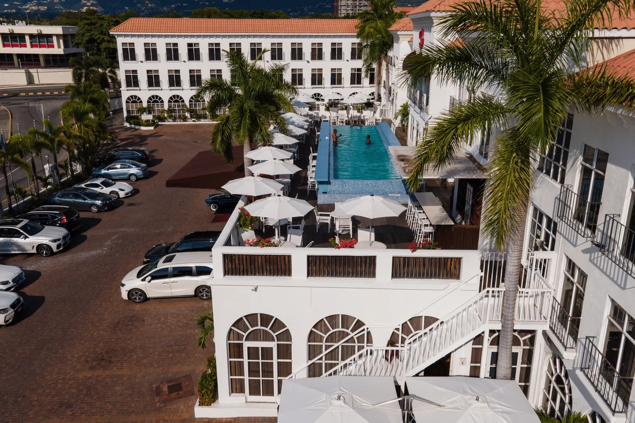 S Hotel Kingston — rooms and atmosphere