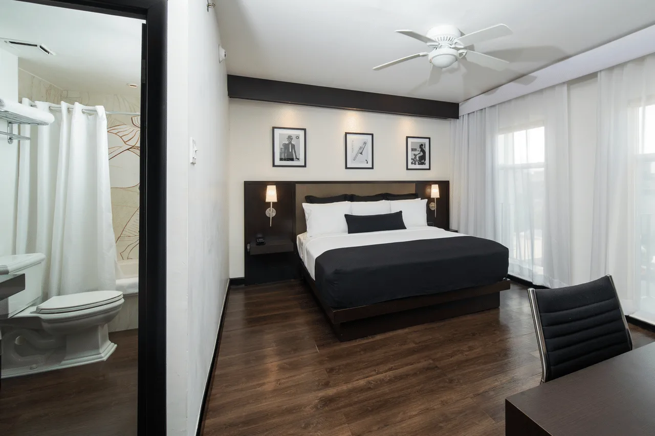 S Hotel Kingston — rooms and atmosphere