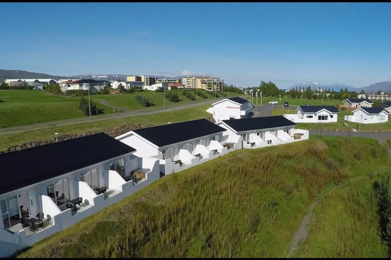 6 โรงแรมน่าพักใน Akureyri ไอซ์แลนด์ — รีวิวจัดอันดับ ที่พักเมืองหลวงภาคเหนือริมฟยอร์ด