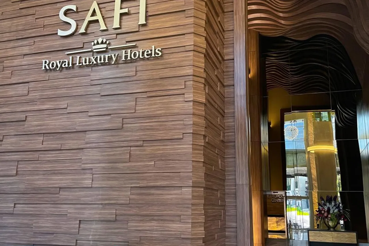 Safi Royal Luxury Metropolitan — โรงแรมในมอนเตร์เรย์