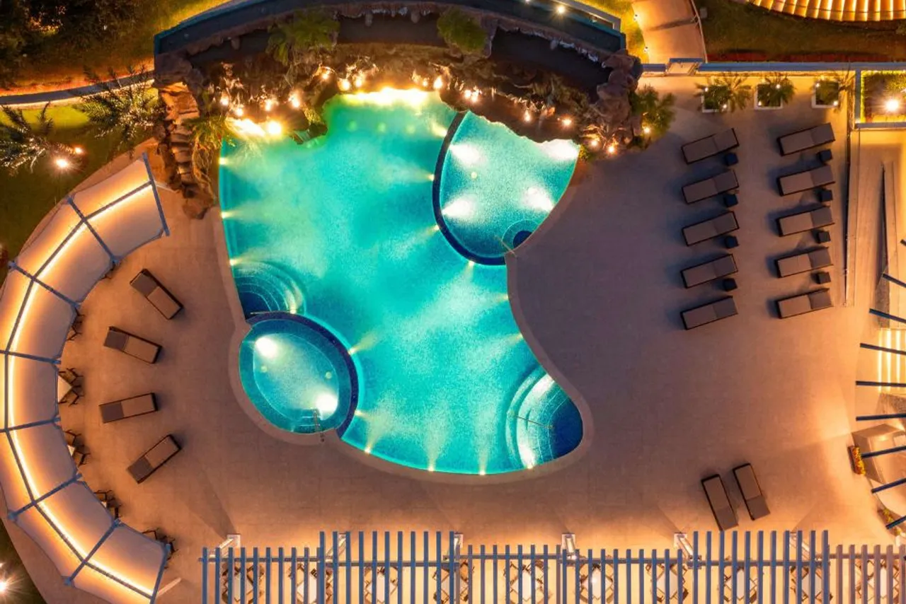 Safi Royal Luxury Metropolitan — ภาพห้องพักและบรรยากาศ