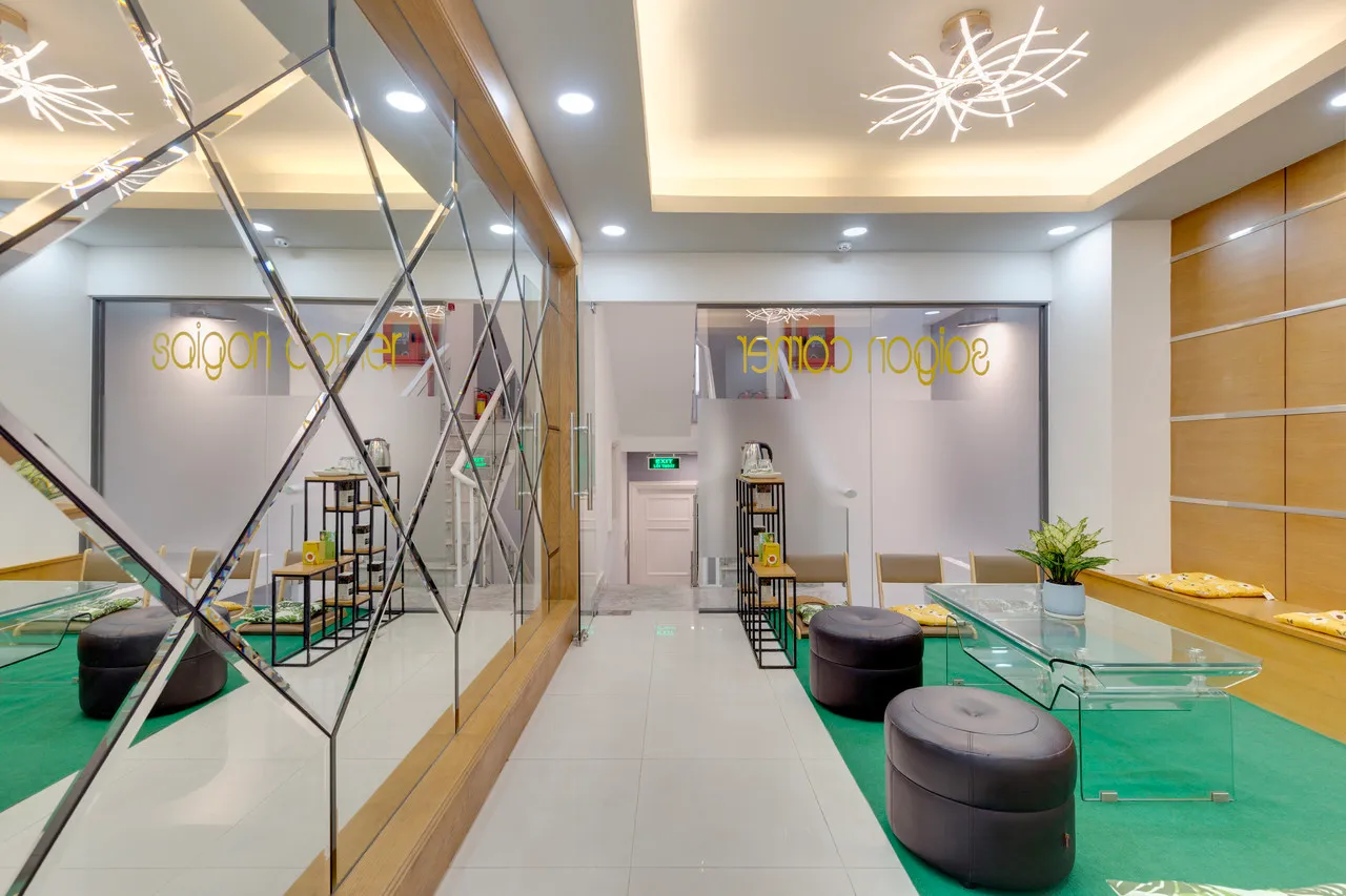 Saigon Authentic Hostel & Tours — rooms and atmosphere