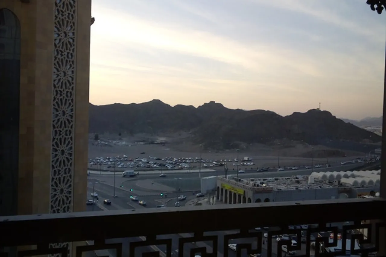 Saja By Warwick Madinah Hotel — ภาพห้องพักและบรรยากาศ