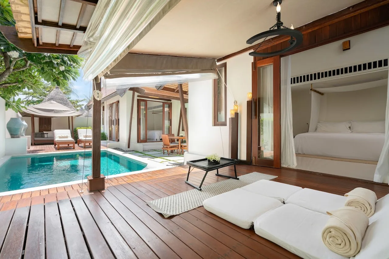 SALA Samui Choengmon Beach Resort — rooms and atmosphere