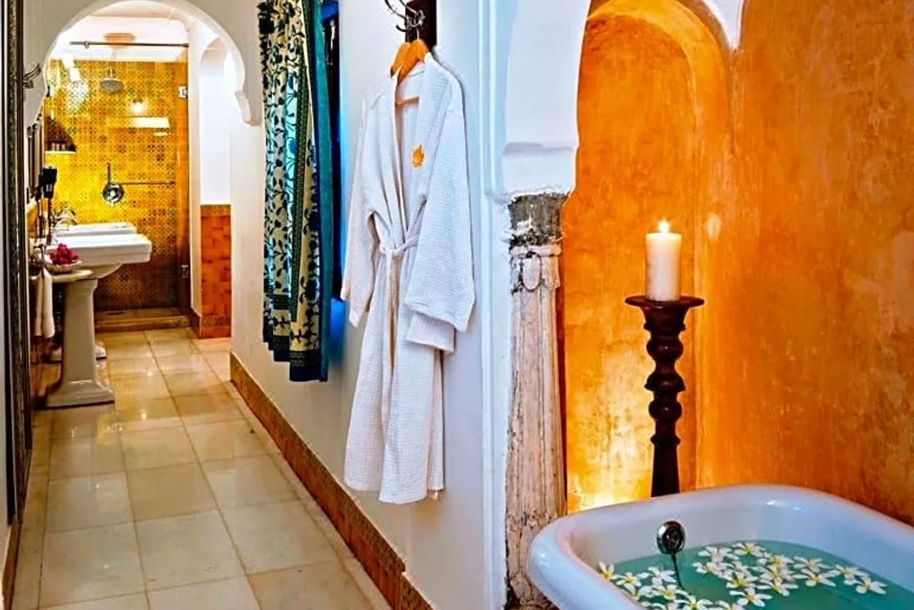 Samode Haveli — rooms and atmosphere
