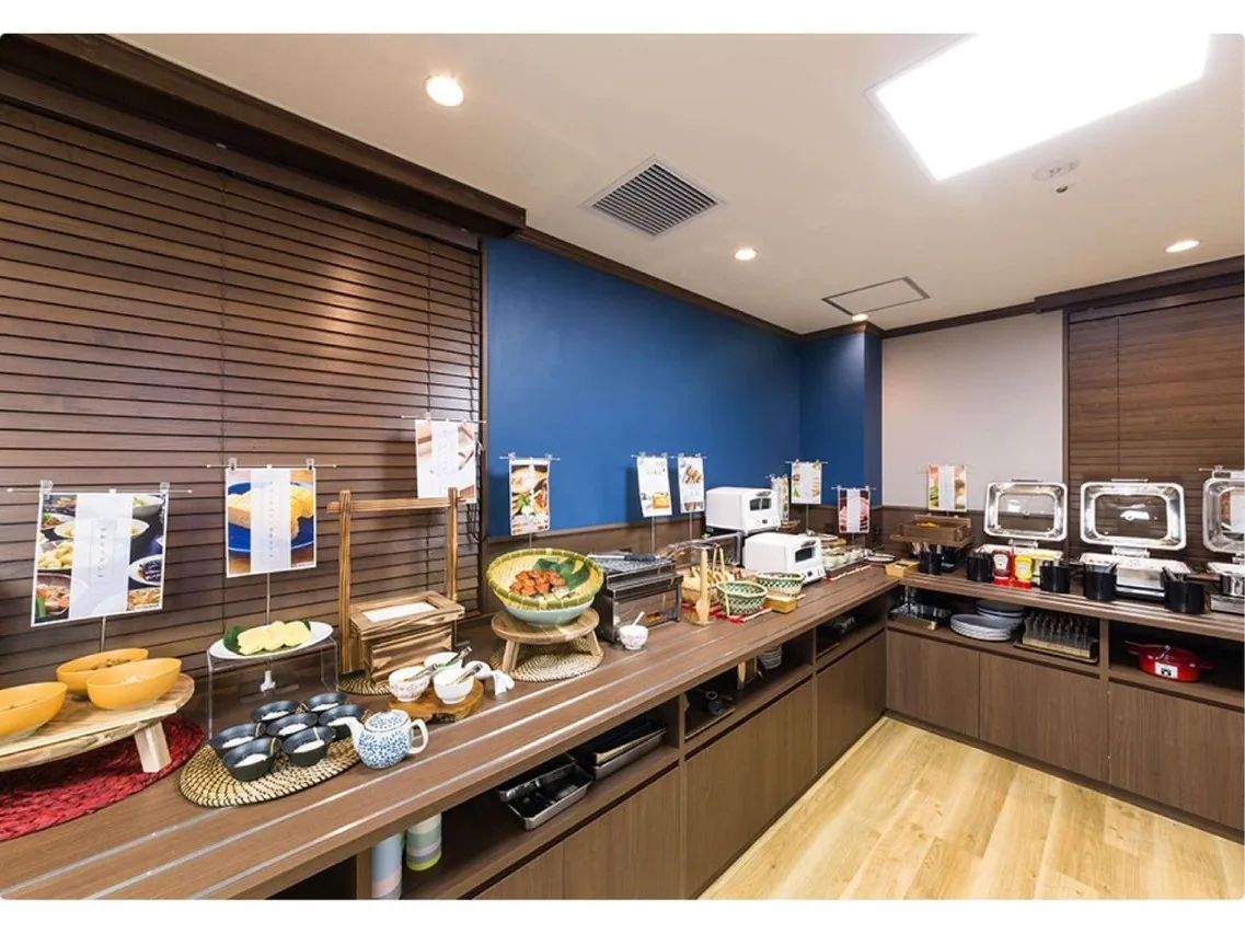 Sanco Inn Nagoya Shinkansenguchi — rooms and atmosphere
