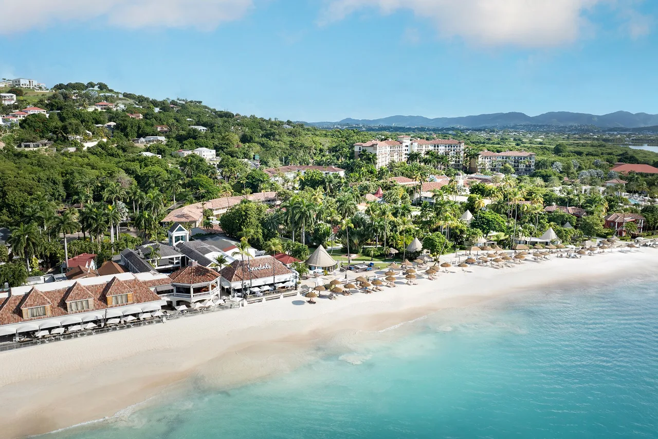 Sandals Grande Antigua Resort & Spa — โรงแรมในเซนต์จอห์นส์