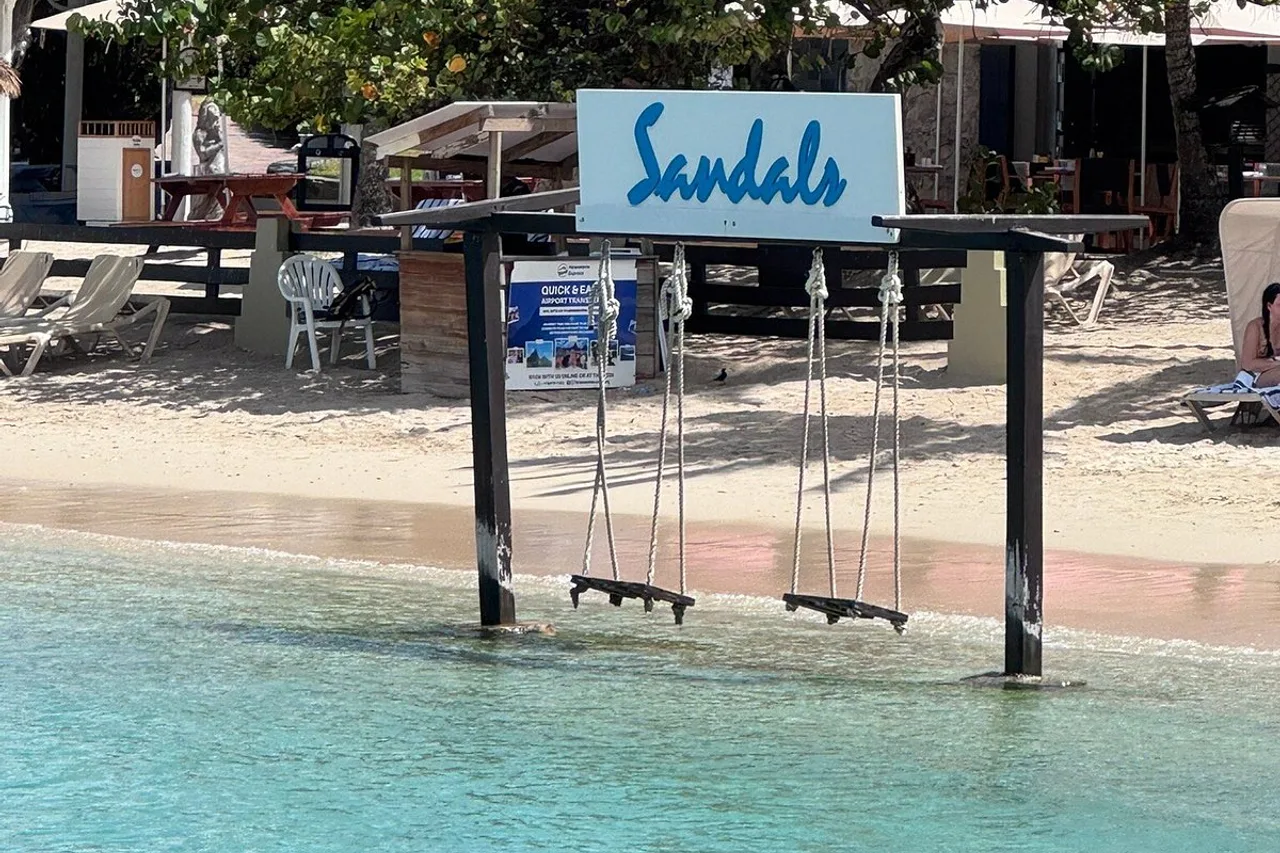 Sandals Grande St. Lucian Spa & Beach Resort — ภาพห้องพักและบรรยากาศ