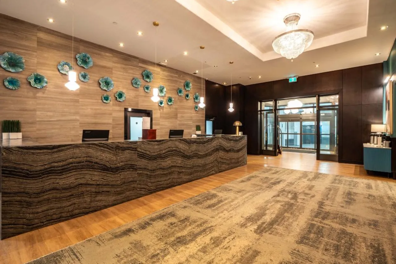 Sandman Signature Vancouver Downtown Hotel — ภาพห้องพักและบรรยากาศ