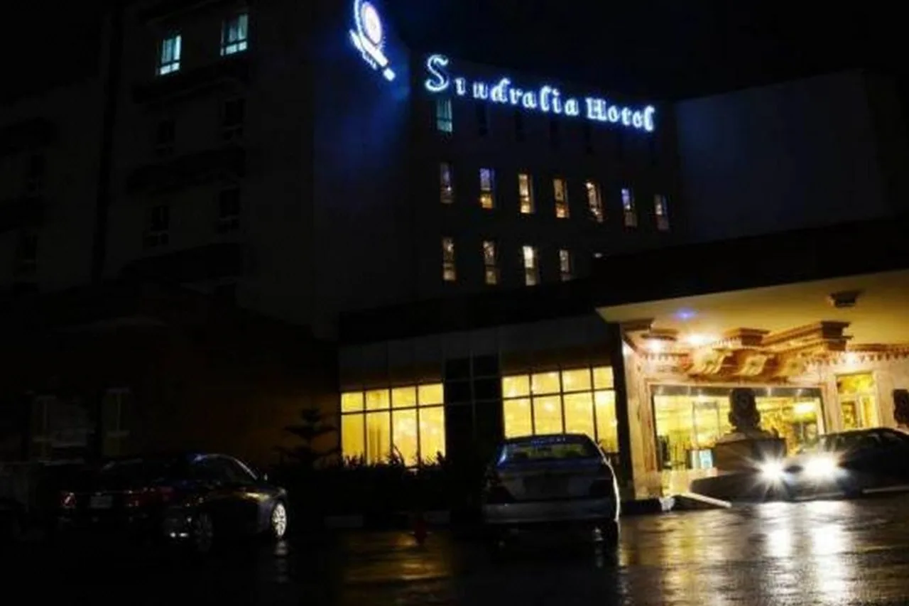 Sandralia Hotel — ภาพห้องพักและบรรยากาศ