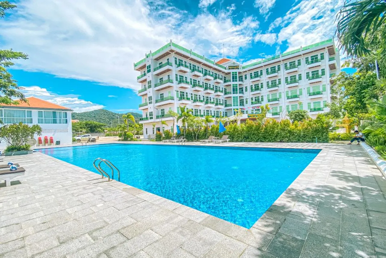 Sangkahak Mith Hotel — โรงแรมในแกบ