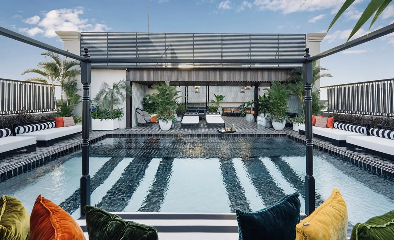 Sanouva Da Nang Hotel — rooms and atmosphere