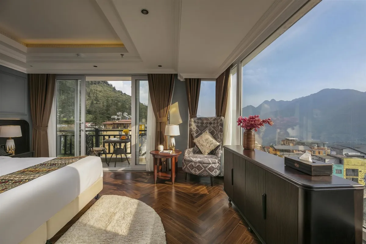 Sapa Horizon Hotel & Skybar — rooms and atmosphere