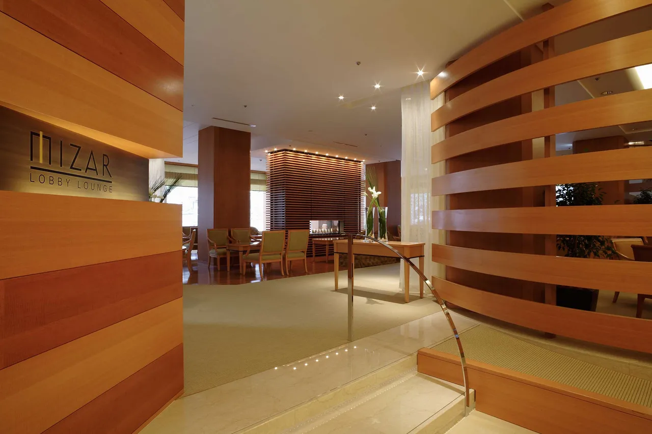 Sapporo Grand Hotel — rooms and atmosphere