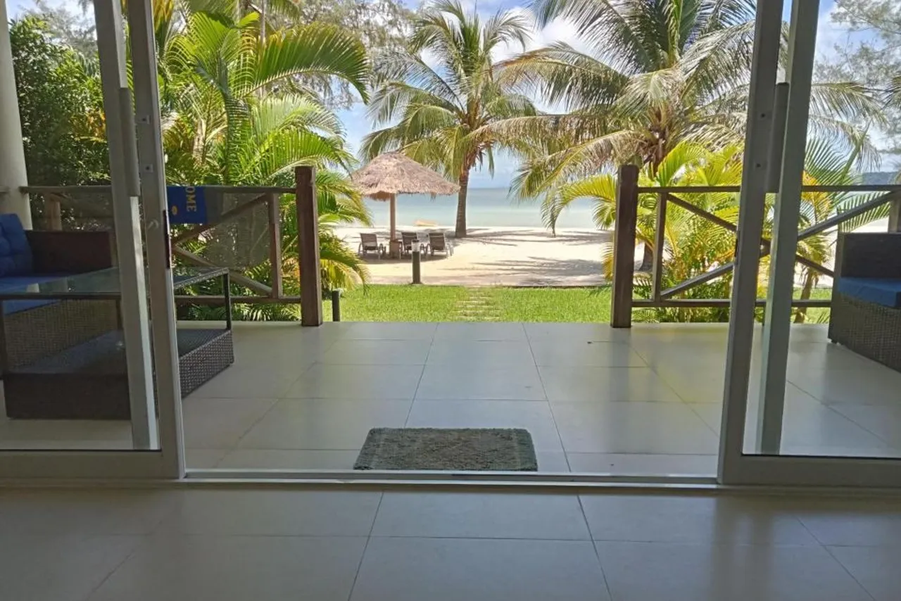 Saracen Bay Resort — rooms and atmosphere