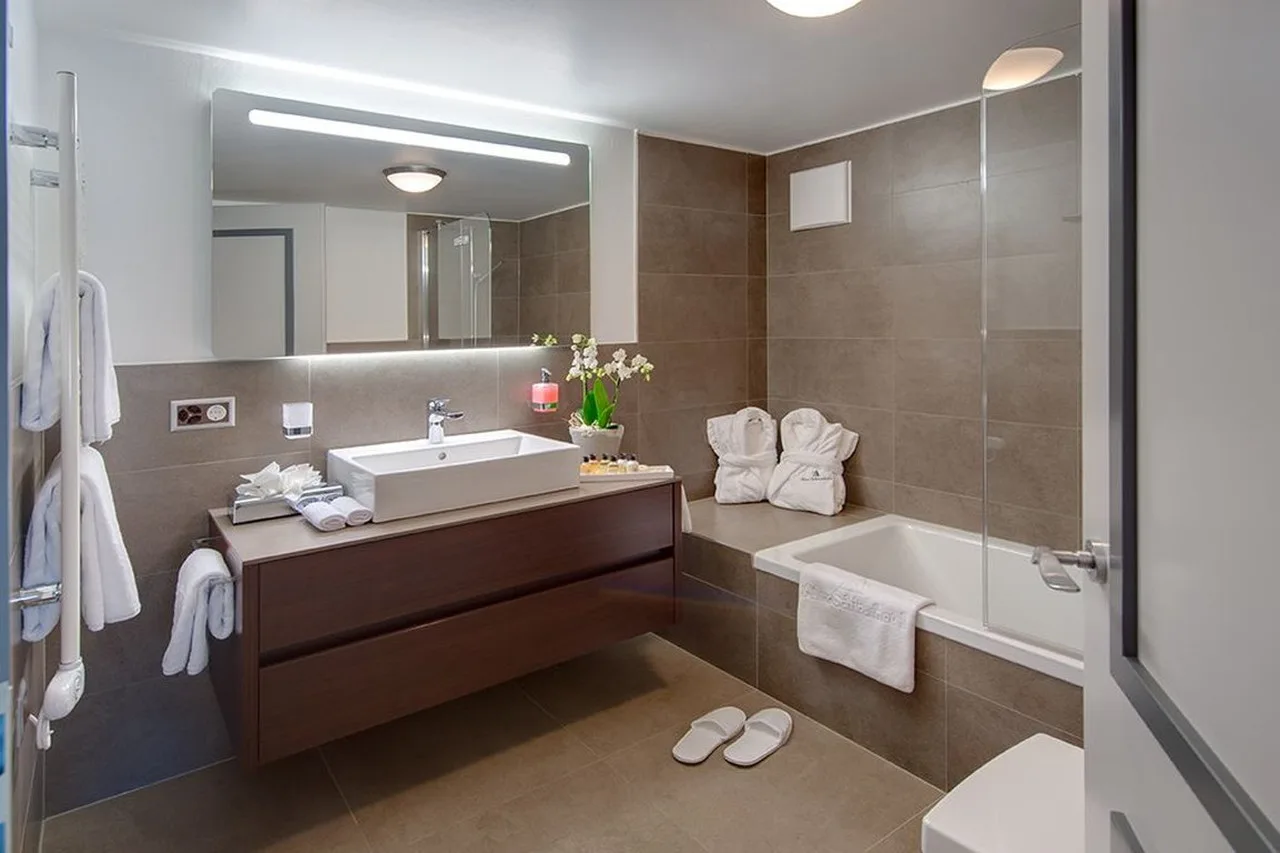 Schlosshotel Life & Style Zermatt — rooms and atmosphere