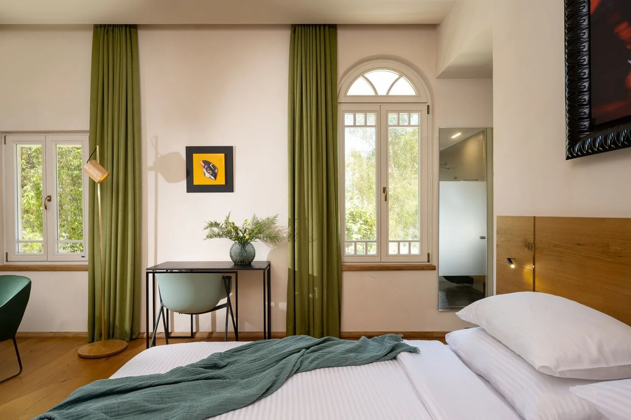 Schumacher Hotel Haifa — ภาพห้องพักและบรรยากาศ