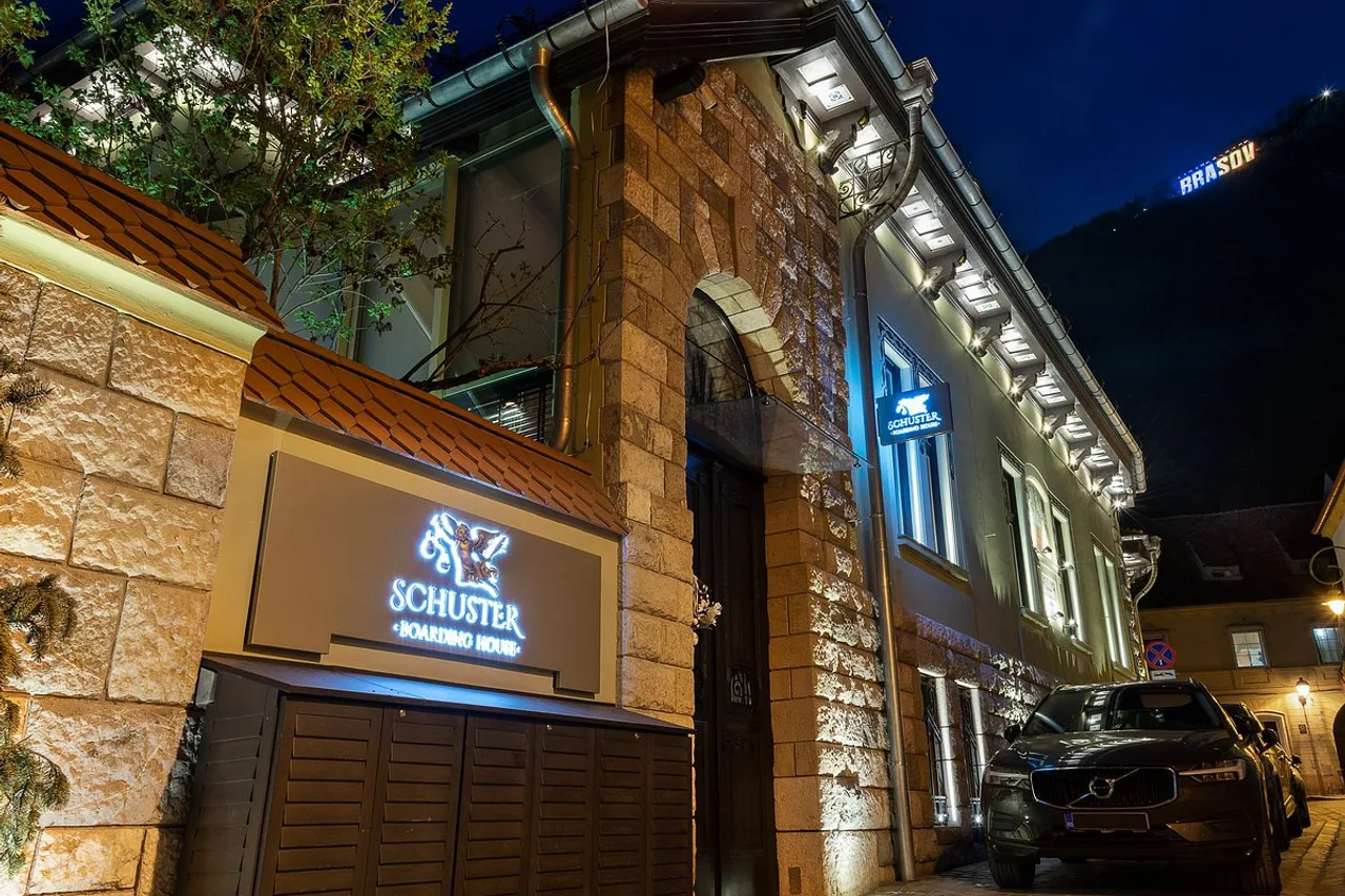 SCHUSTER Boarding House — ภาพห้องพักและบรรยากาศ