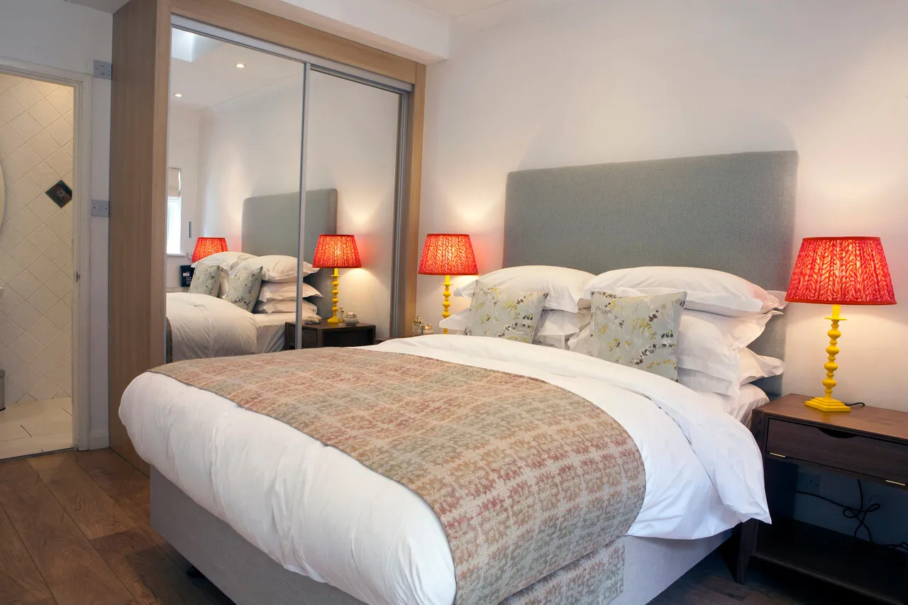 Sea Spray Brighton — rooms and atmosphere