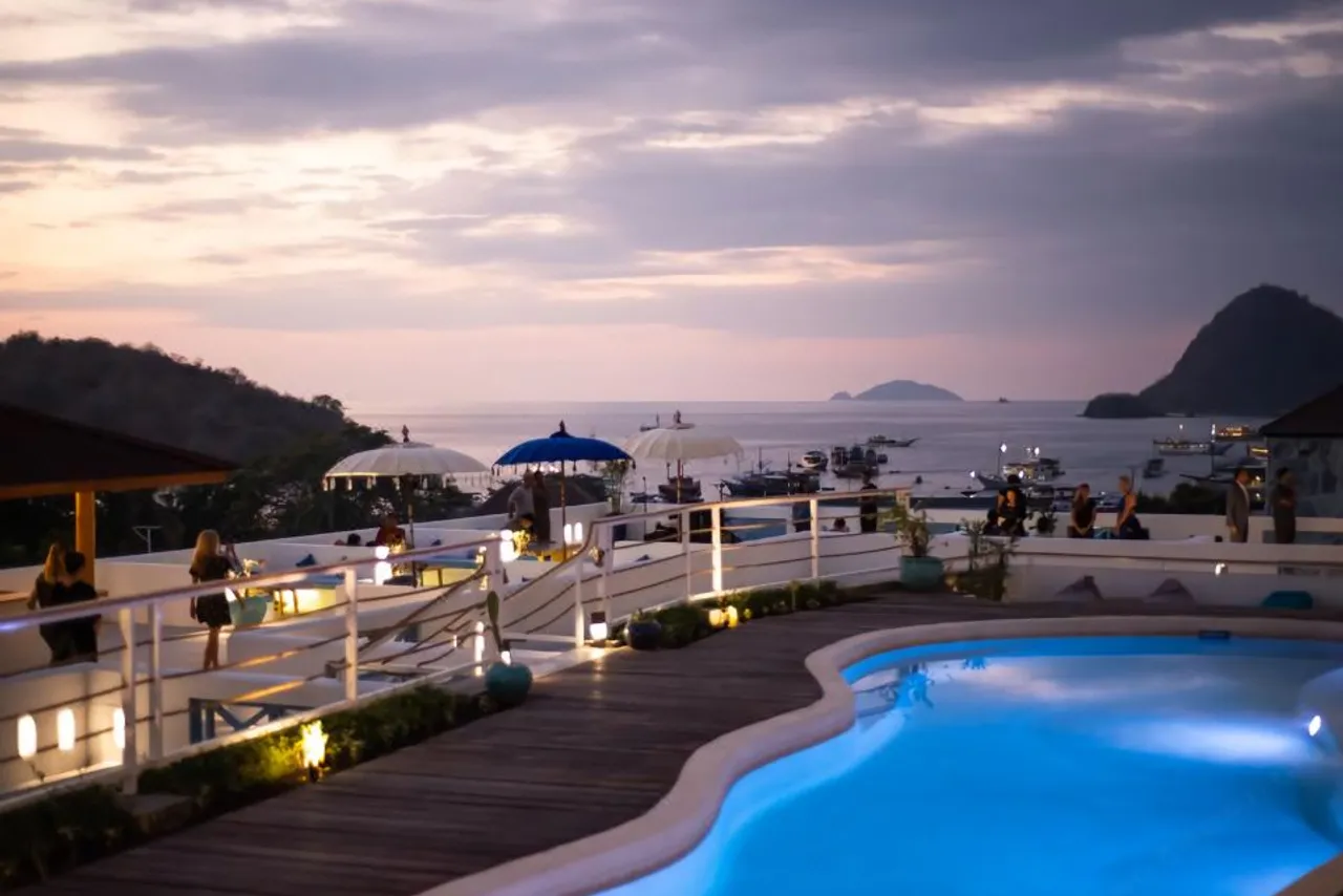 Seaesta Komodo Hotel & Hostel — ภาพห้องพักและบรรยากาศ