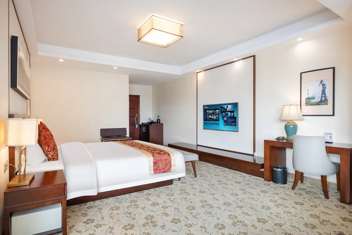 SEAMEN Club Guangzhou — rooms and atmosphere