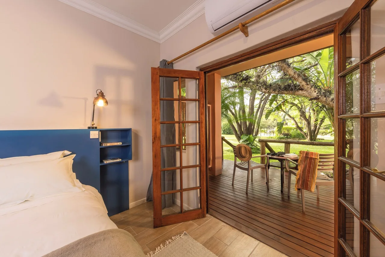Sedia Riverside Hotel — มาอุน