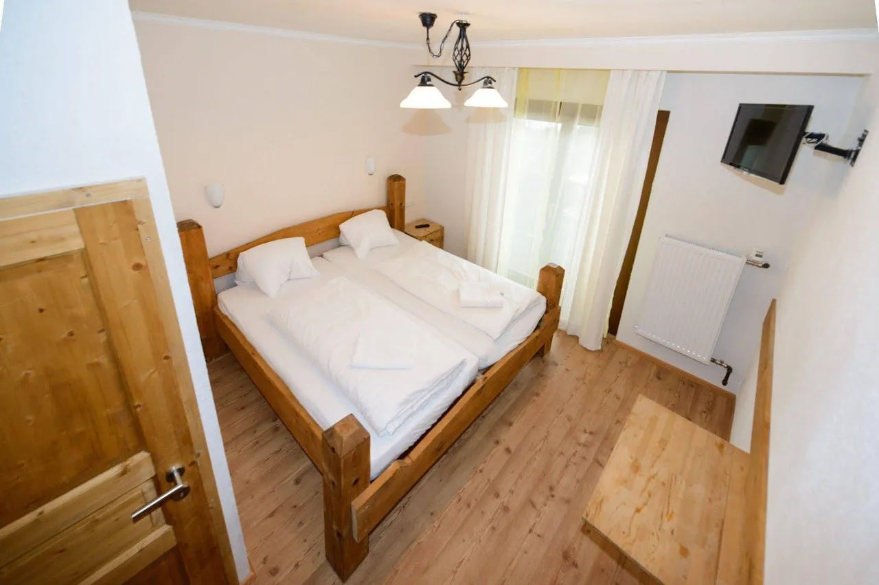 Seehotel am Hallstättersee — rooms and atmosphere