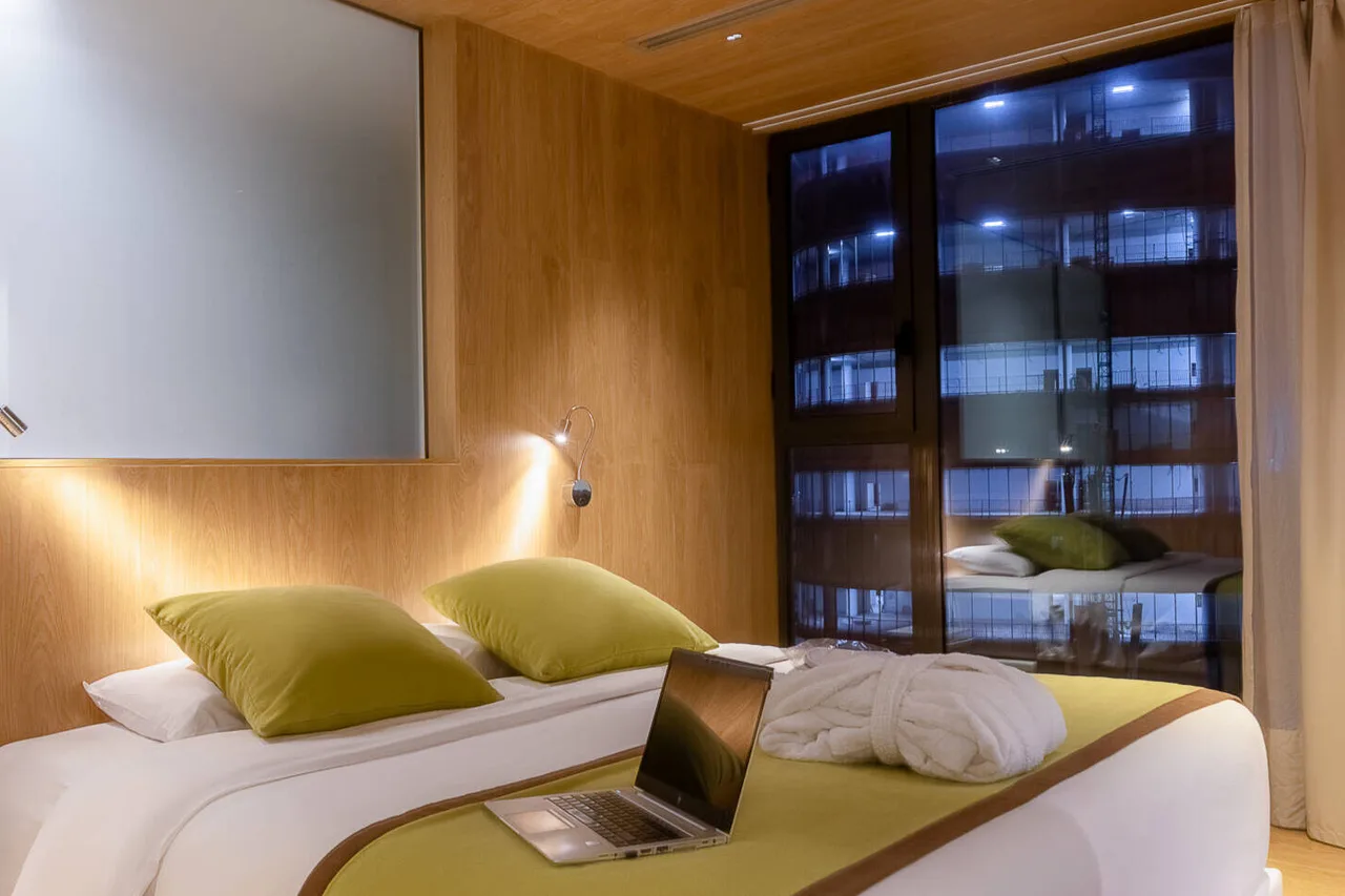 Seen Hotel Abidjan Plateau — ภาพห้องพักและบรรยากาศ