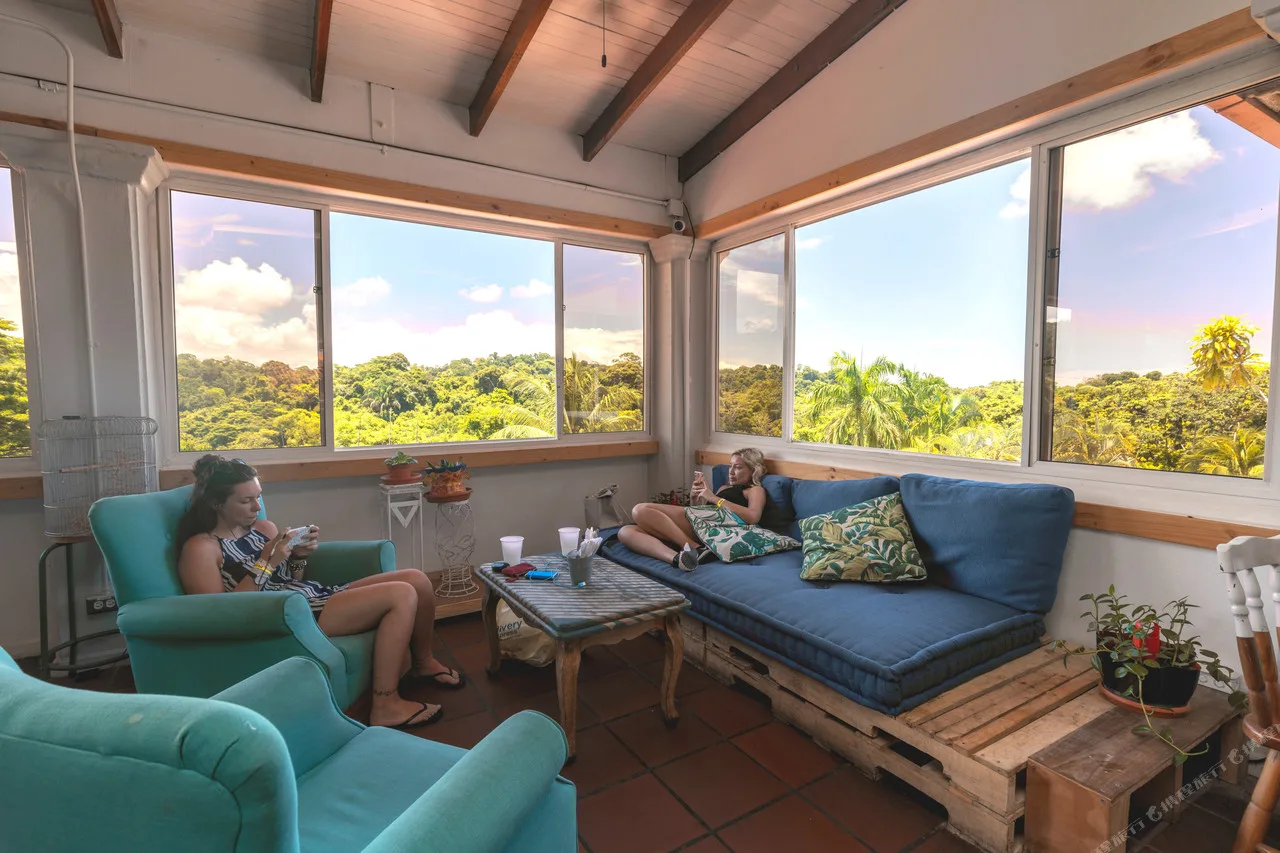 Selina Manuel Antonio — ภาพห้องพักและบรรยากาศ