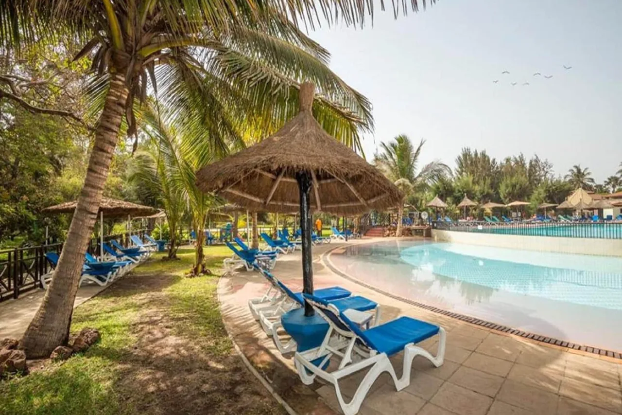 Senegambia Beach Hotel — ภาพห้องพักและบรรยากาศ